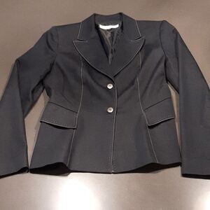 TAHARI  Arthur S. Levine sz 6 tailored, saddle stitched navy jacket